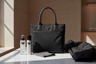 Prada Re-Nylon Bakım Rehberi: Sürdürülebilir Lüksün Korunması