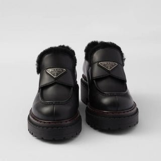 Prada İçi Tüylü Deri Kadın Loafer