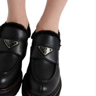 Prada İçi Tüylü Deri Kadın Loafer