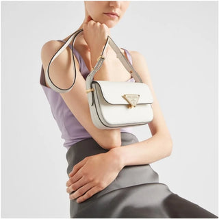 Kapaklı Saffiano Deri Omuz Çantasi