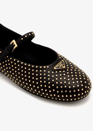 Prada Metal Zımba Detaylı Nappa Deri Babet