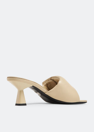 Prada Metal Logolu Deri Terlik