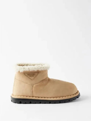 İçi Tüylü Silikon Kabartma Logolu Yarım Bot