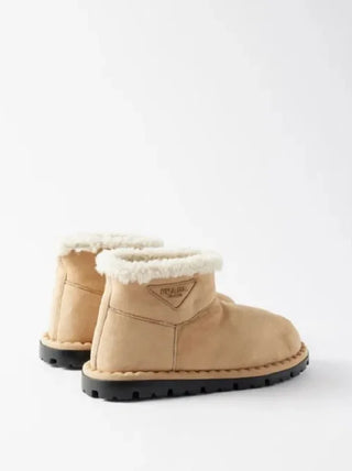 İçi Tüylü Silikon Kabartma Logolu Yarım Bot