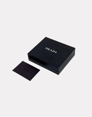 Lacivert Üçgen Logolu Kartvizitlik