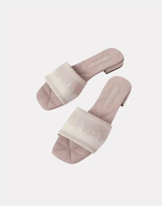 Logolu Kadın Sandalet