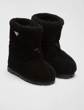 Prada Suni Kürklü Kadın Bot