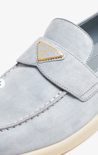 Prada Metal Logolu Süet Erkek Loafer