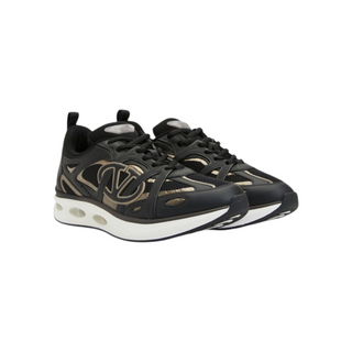 Planet Luxury Brands VLogo Easy Jog siyah deri erkek sneaker, bağcıklı tasarım ve yan kısımda logo detayı.