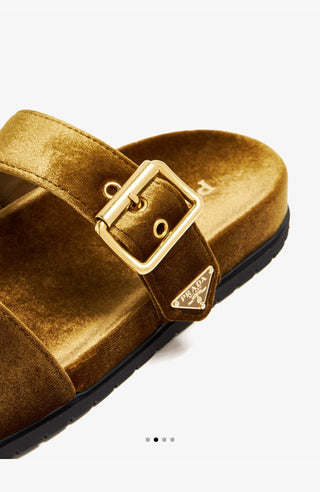 Prada Kadife Metal Logolu Kadın Terlik