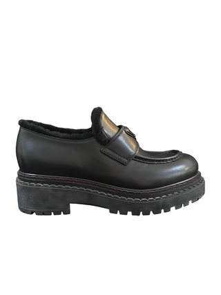 Prada İçi Tüylü Deri Kadın Loafer