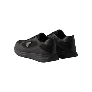 Planet Luxury Brands Prax 2.0 siyah kumaş erkek sneaker, metal logo detaylı ve kauçuk tabanlı tasarım