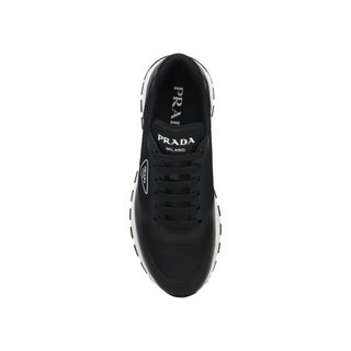 Planet Luxury Brands siyah, kalın tabanlı, yuvarlak burunlu ve logo detaylı kadın sneakers