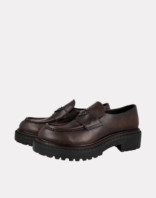 Prada Çift Çikolata Deri Erkek Loafer