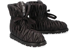 Matelasse Dolgulu Kadın Bot