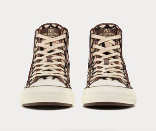 Planet Luxury Brands bej ve siyah renkli, V logolu, yüksek bilekli, kalın tabanlı Valentino Garavani erkek sneaker