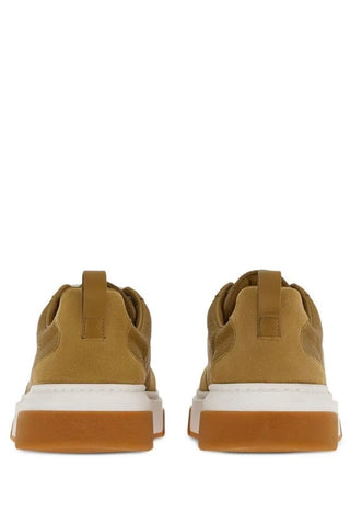 Planet Luxury Brands kahverengi süet erkek sneaker, kalın beyaz kauçuk tabanlı ve yuvarlak burunlu arka görünüm