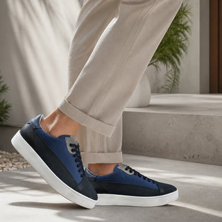 Planet Luxury Brands lacivert renkli, yuvarlak burunlu ve kalın kauçuk tabanlı İtalyan yapımı erkek deri sneaker.
