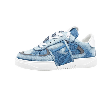 Planet Luxury Brands mavi denim ve deri detaylı, yan kısmında VLTN logolu, kalın tabanlı alçak bilekli sneaker