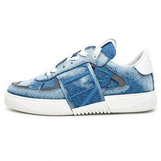 Planet Luxury Brands mavi denim ve deri detaylı, yan kısmında VLTN logolu, kalın tabanlı alçak bilekli sneaker