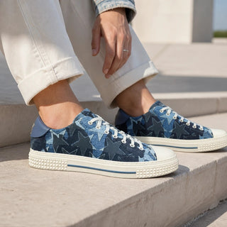 Planet Luxury Brands mavi renkli, yıldız desenli, yuvarlak burunlu ve düz tabanlı İtalyan yapımı erkek sneakers