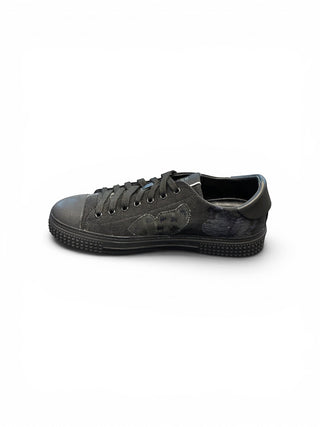 Planet Luxury Brands siyah kelebek desenli, kauçuk tabanlı ve logo baskılı erkek sneakers