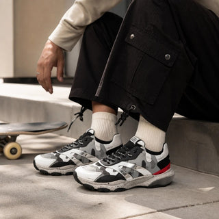 Planet Luxury Brands Valentino Garavani gri kamuflaj desenli krom detaylı kalın tabanlı erkek sneaker